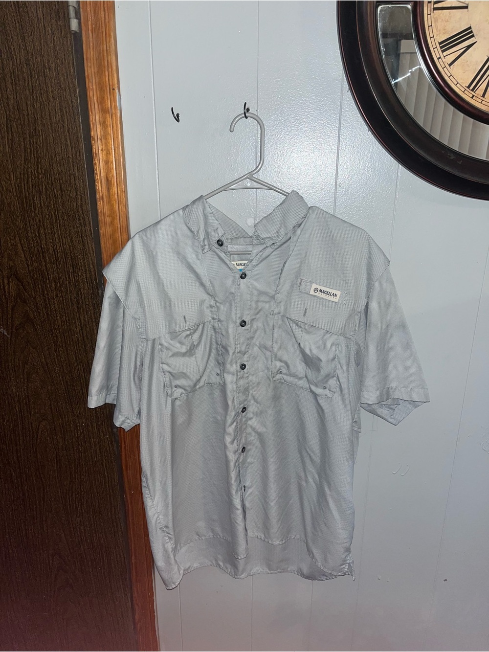 Magellan Outdoors Gray Short-Sleeve Vent Panel Fishing Shirt men’s